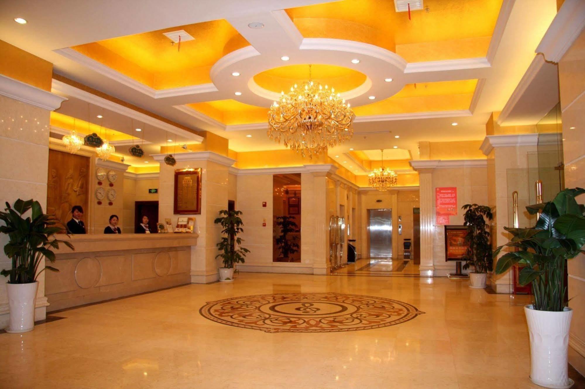 Vienna Hotel Nanchang Ruzi Road ภายนอก รูปภาพ